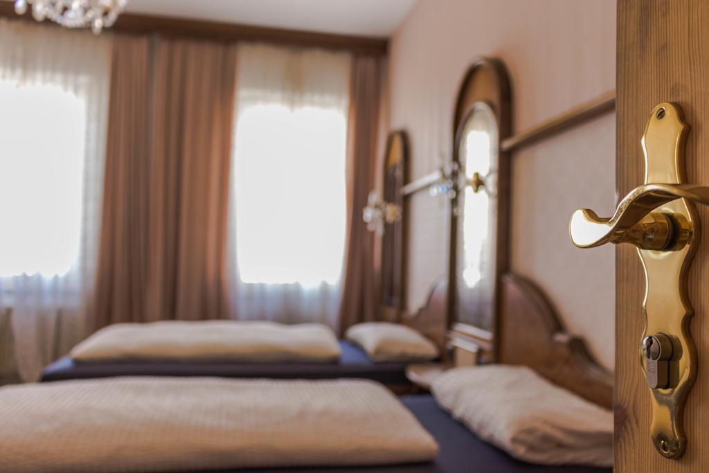 Hotel Five Seasons Fuerth Exterior foto